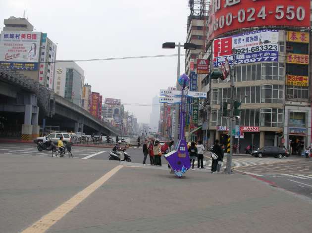 高雄駅周辺の風景